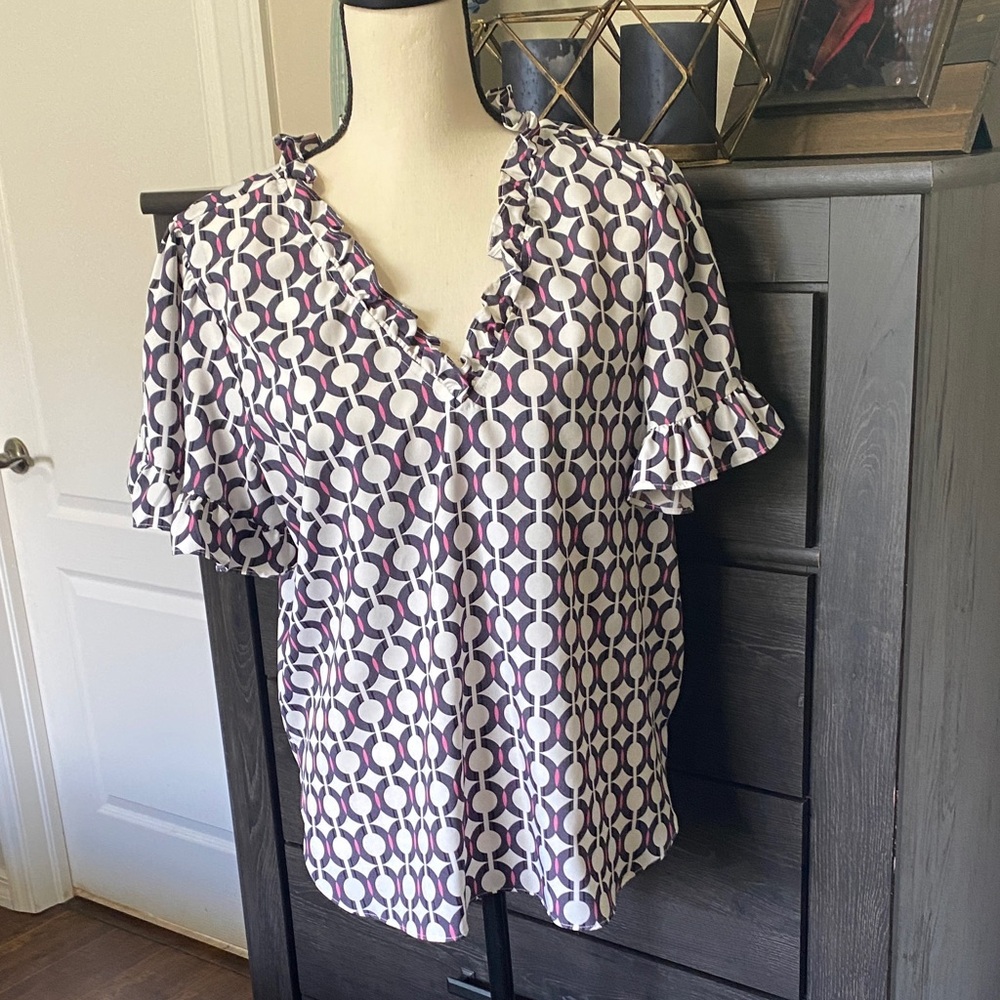 Elegant Women's Blouse with Purple and White Pattern